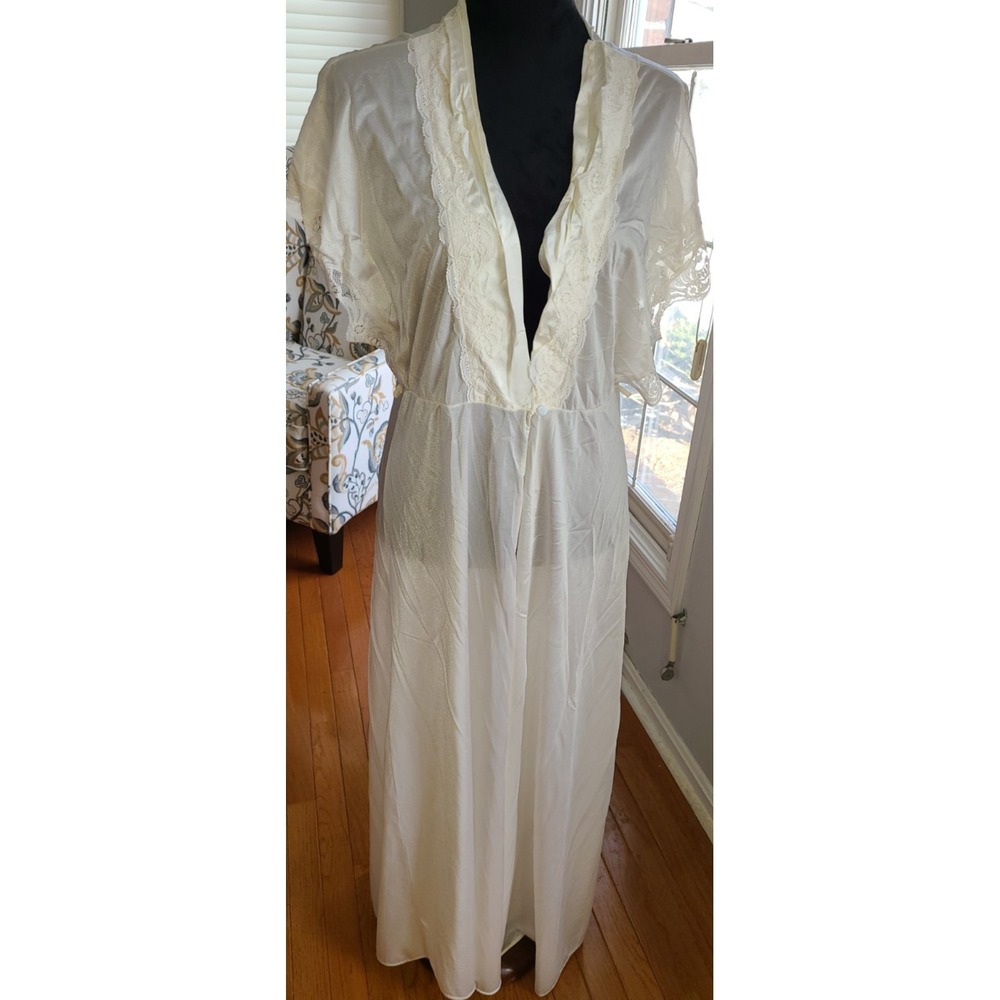 VTG Paramount New York Nightgown Peignoir Flowers white Robe Medium 100% Nylon